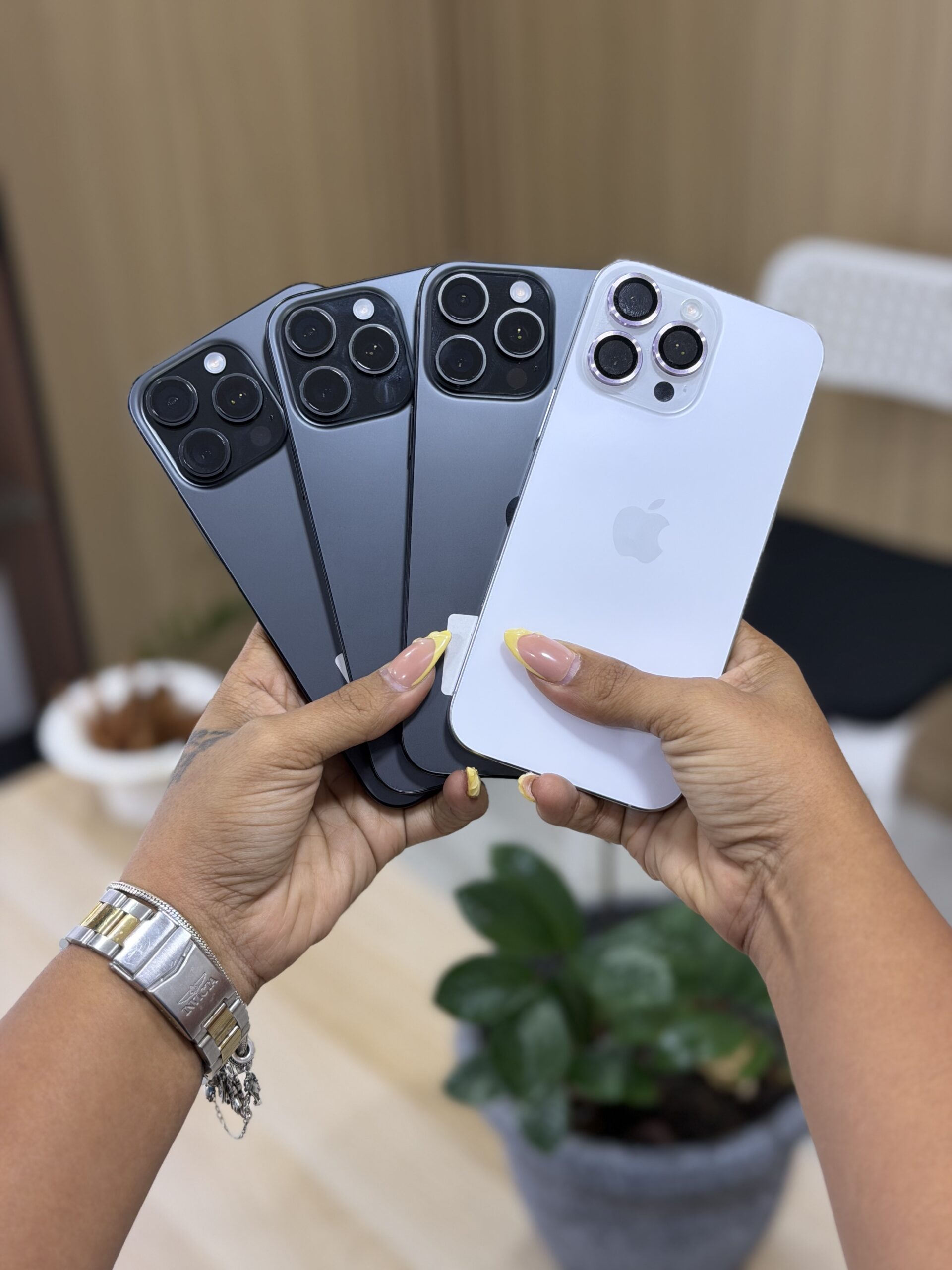 IPHONE 16 PRO MAX 256GB
